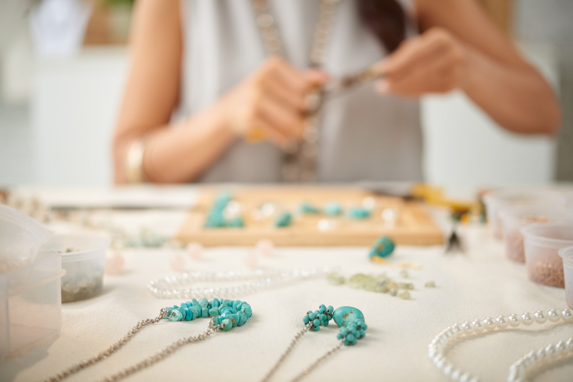 Jewelry maker